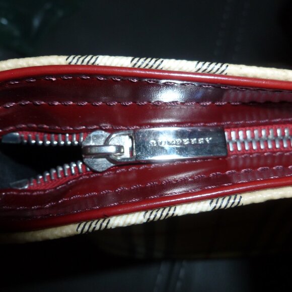 Burberry Haymarket Canvas Tote Bag Medium - Picture 6 of 14